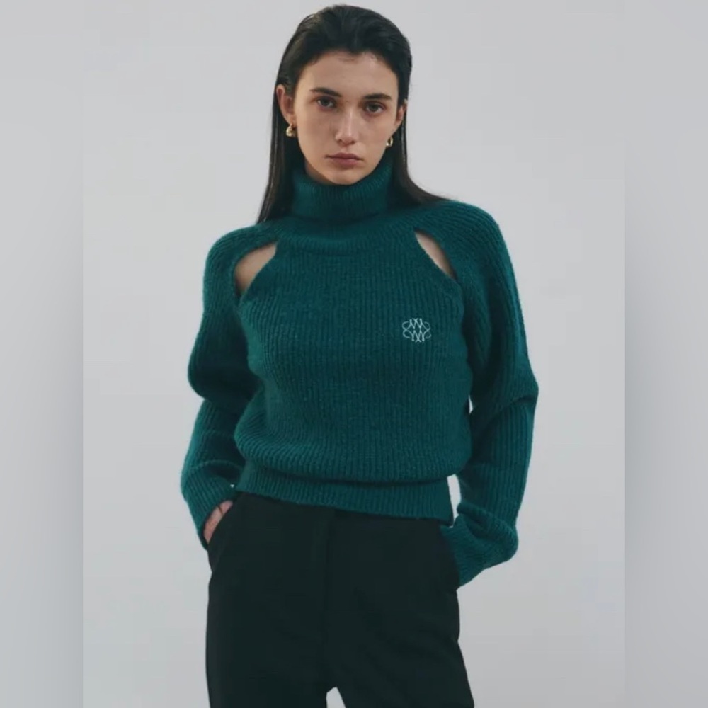 **NWT** Wild Fable Cut-Out Ribbed Sweater